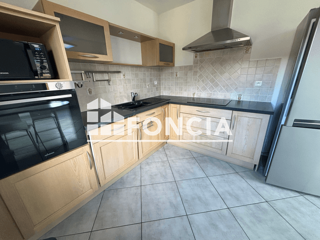 Appartement meublé 4 pièces (75.93 m²) à louer - La Roche Sur Foron (74800)