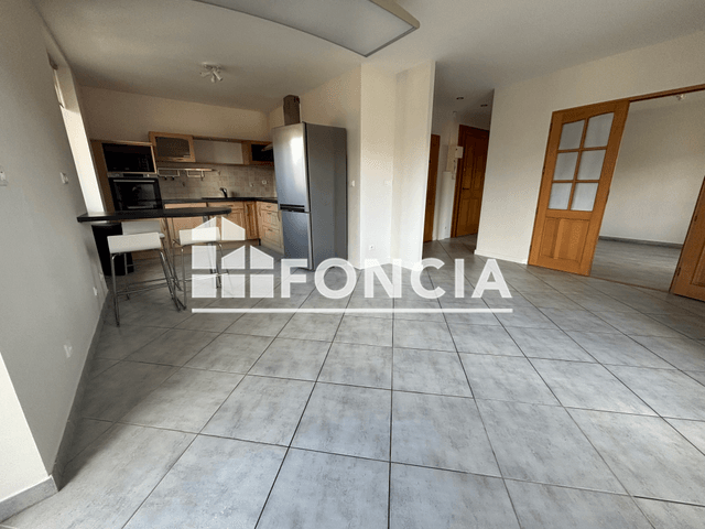 Appartement meublé 4 pièces (75.93 m²) à louer - La Roche Sur Foron (74800)