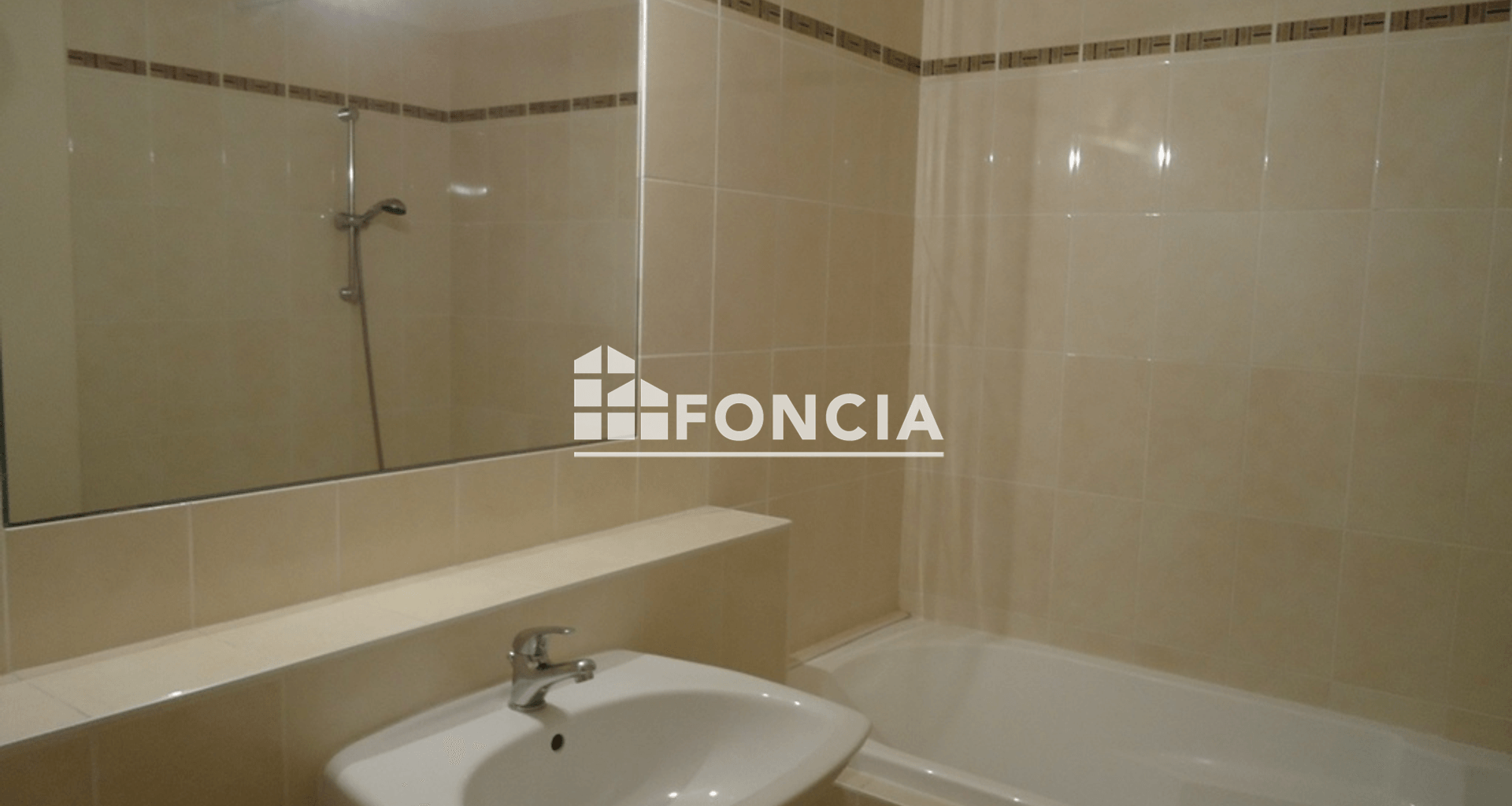 Appartement 3 pièces (69 m²) à louer - Orange (84100)