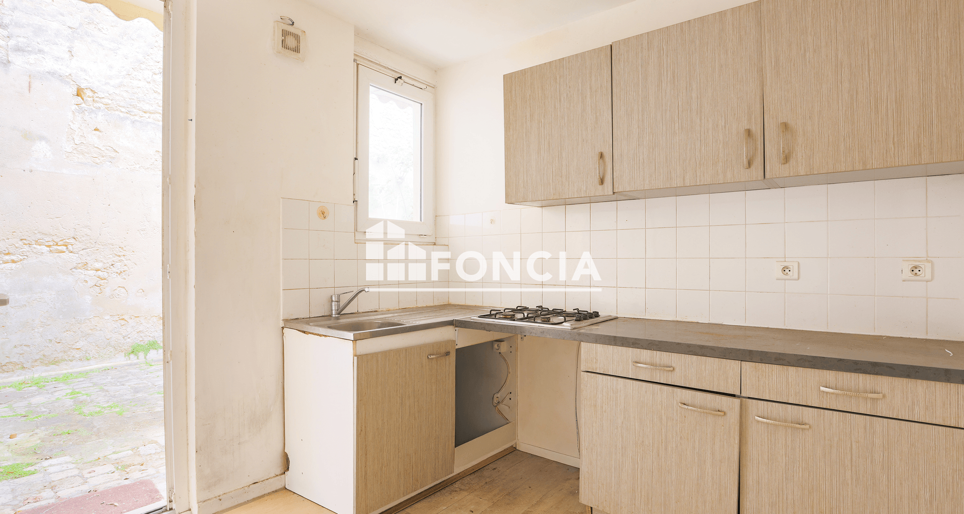 Appartement 2 pièces (51.96 m²) à vendre - Rochefort (17300)