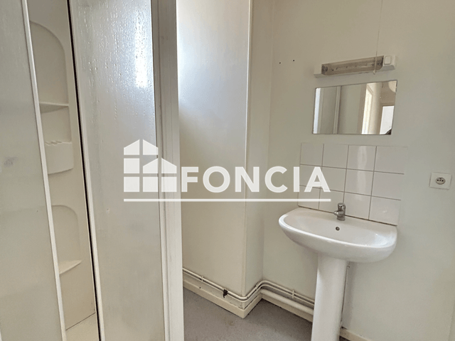 Appartement 2 pièces (35 m²) à louer - Charleville Mezieres (08000)