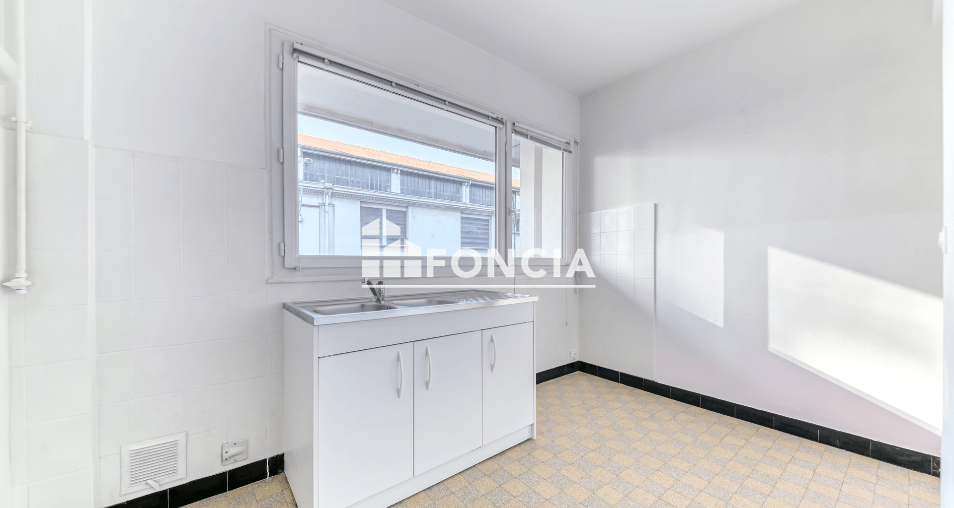 Appartement 2 pièces (49 m²) à vendre - Lyon 7ᵉ (69007)
