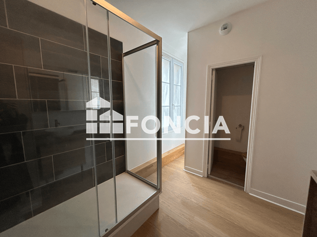 Appartement 3 pièces (99.94 m²) à louer - Orbec (14290)