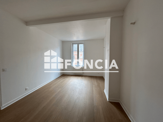 Appartement 3 pièces (99.94 m²) à louer - Orbec (14290)