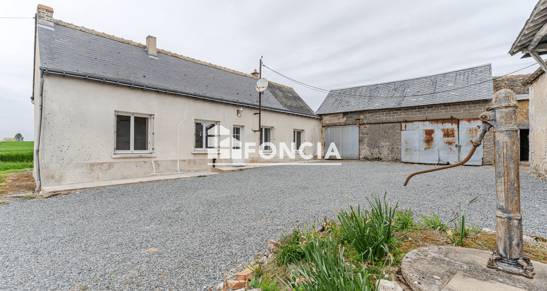 Maison 3 pièces (170 m²) à vendre - Neuillé-pont-pierre (37360)