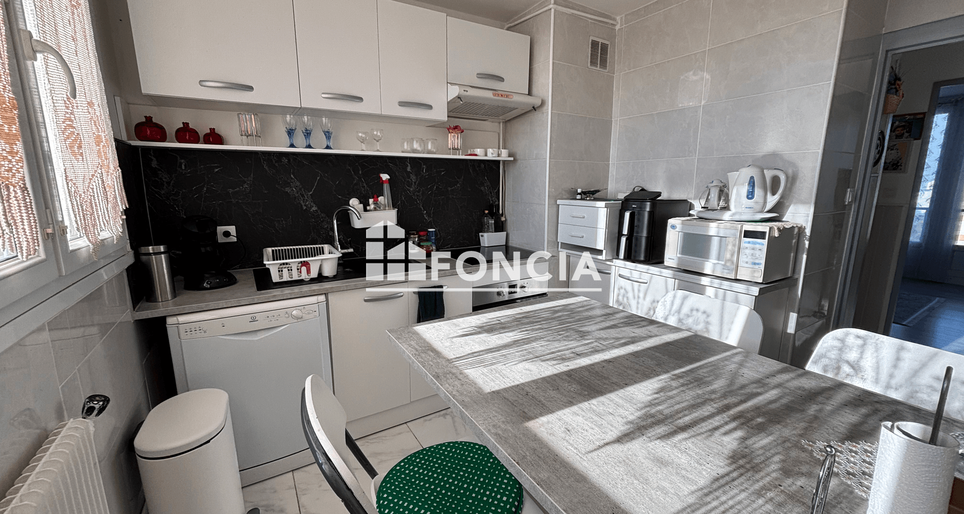 Appartement 4 pièces (69.44 m²) à vendre - Vénissieux (69200)