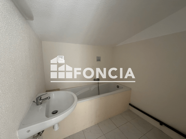 Appartement 3 pièces (63.7 m²) à louer - Sainte-maxime (83120)