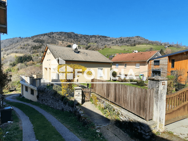 Appartement 4 pièces (84.2 m²) à louer - Theys (38570)