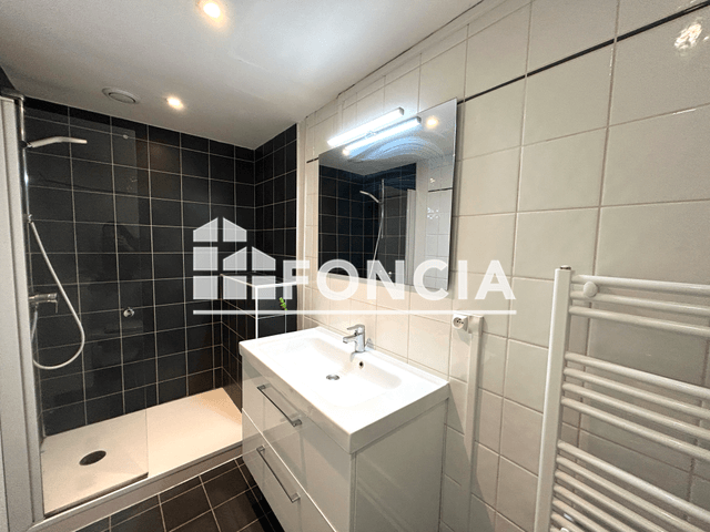 Appartement 2 pièces (46.45 m²) à louer - Lisieux (14100)