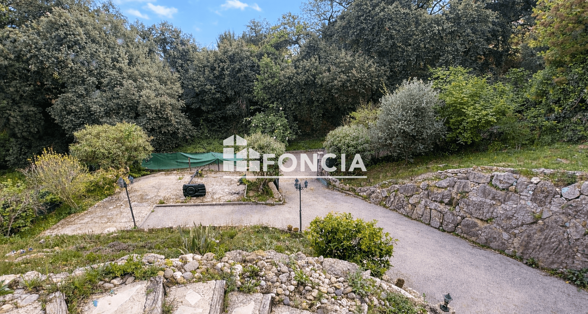 Maison 4 pièces (98.97 m²) à vendre - Saint-laurent-du-var (06700)