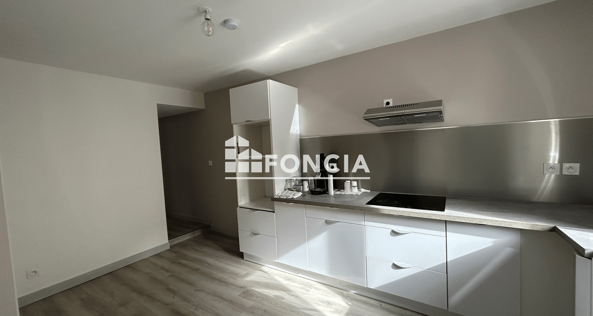 Maison 5 pièces (110.95 m²) à louer - Beausemblant (26240)