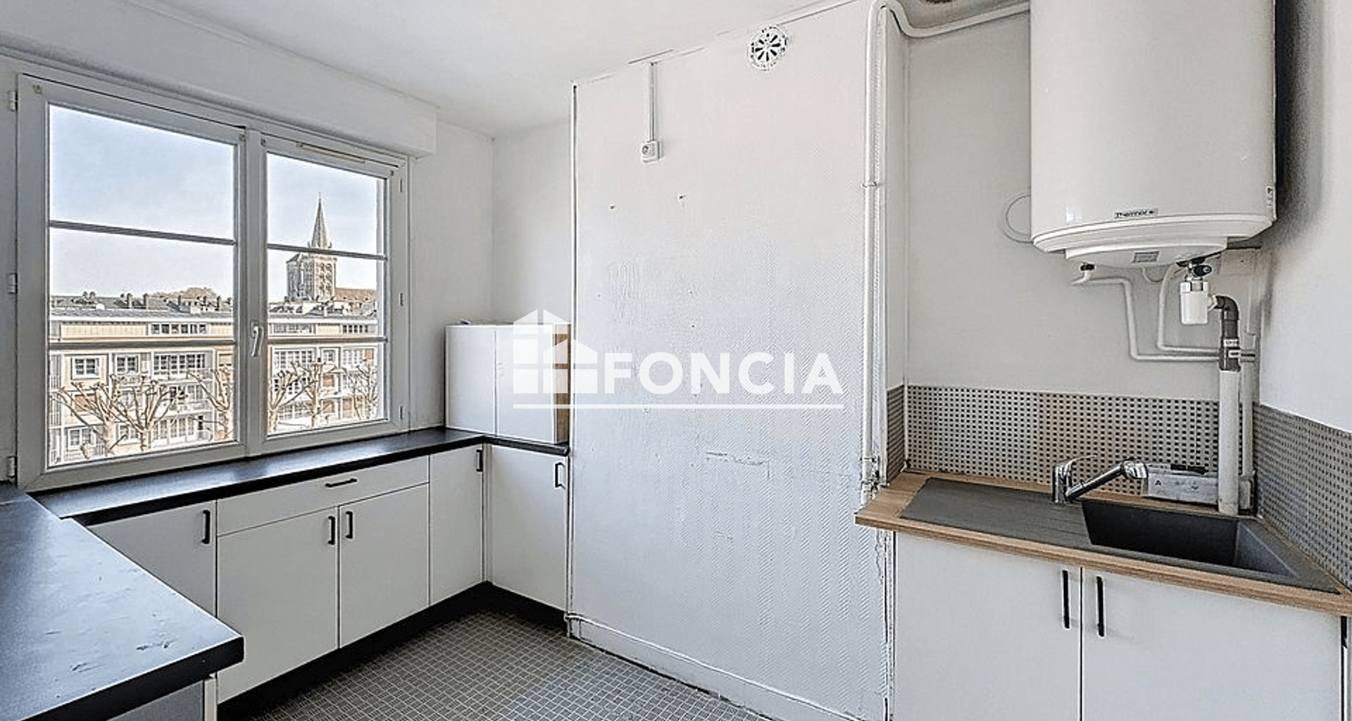 Appartement 2 pièces (52 m²) à vendre - Lisieux (14100)