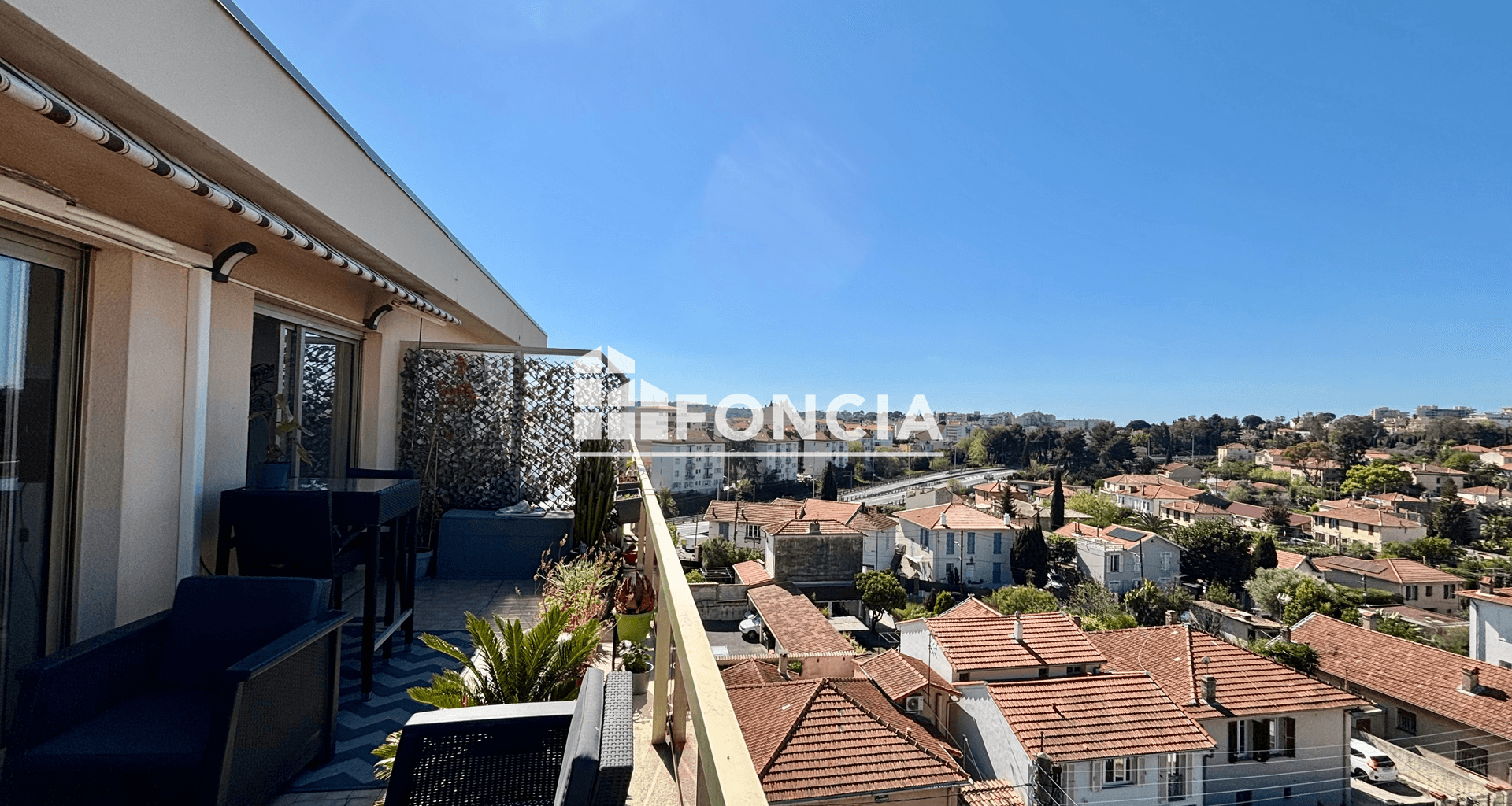 Appartement 2 pièces (50.61 m²) à vendre - Antibes (06600)
