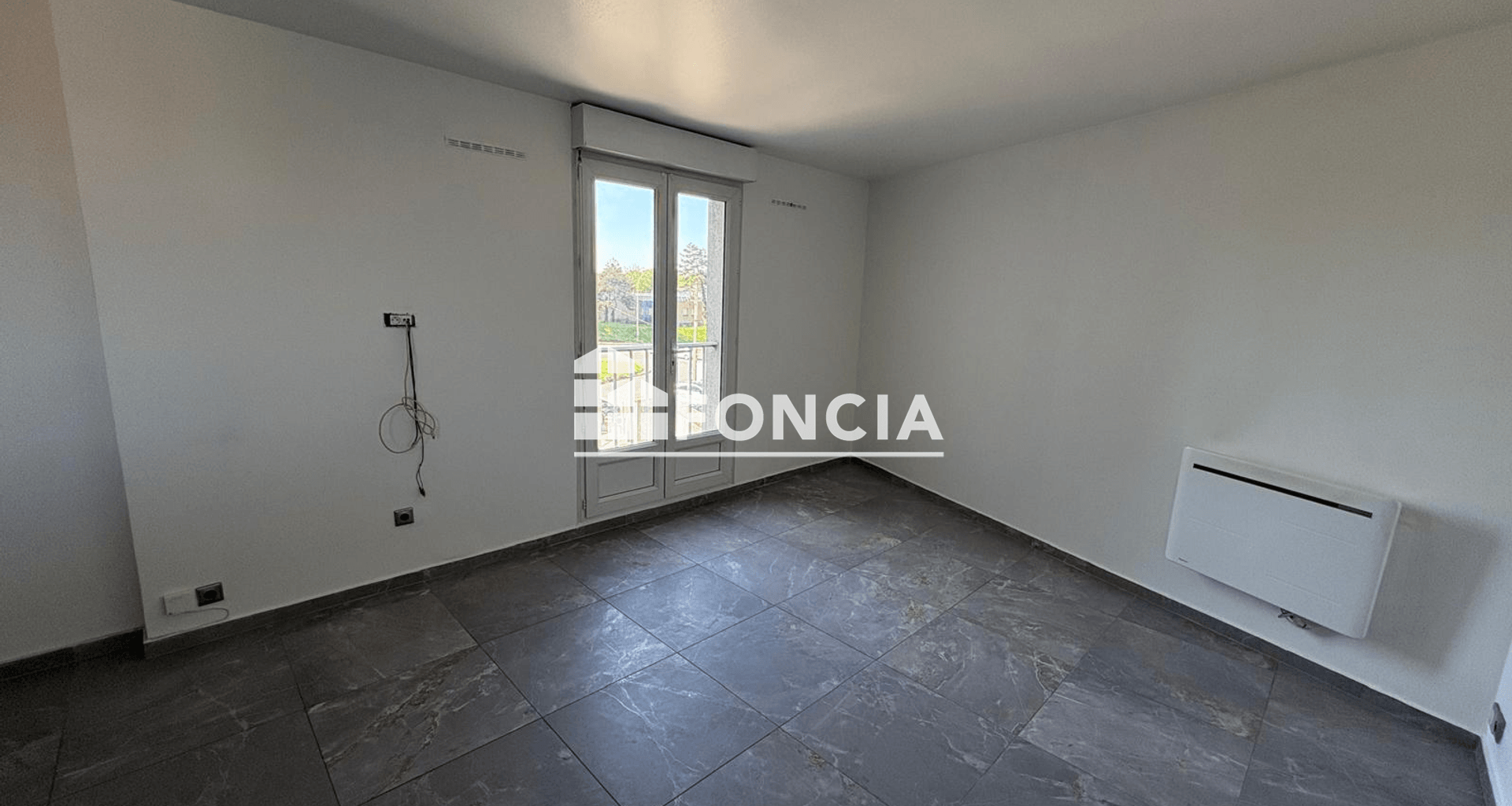 Studio (27.62 m²) à louer - Viry-châtillon (91170)