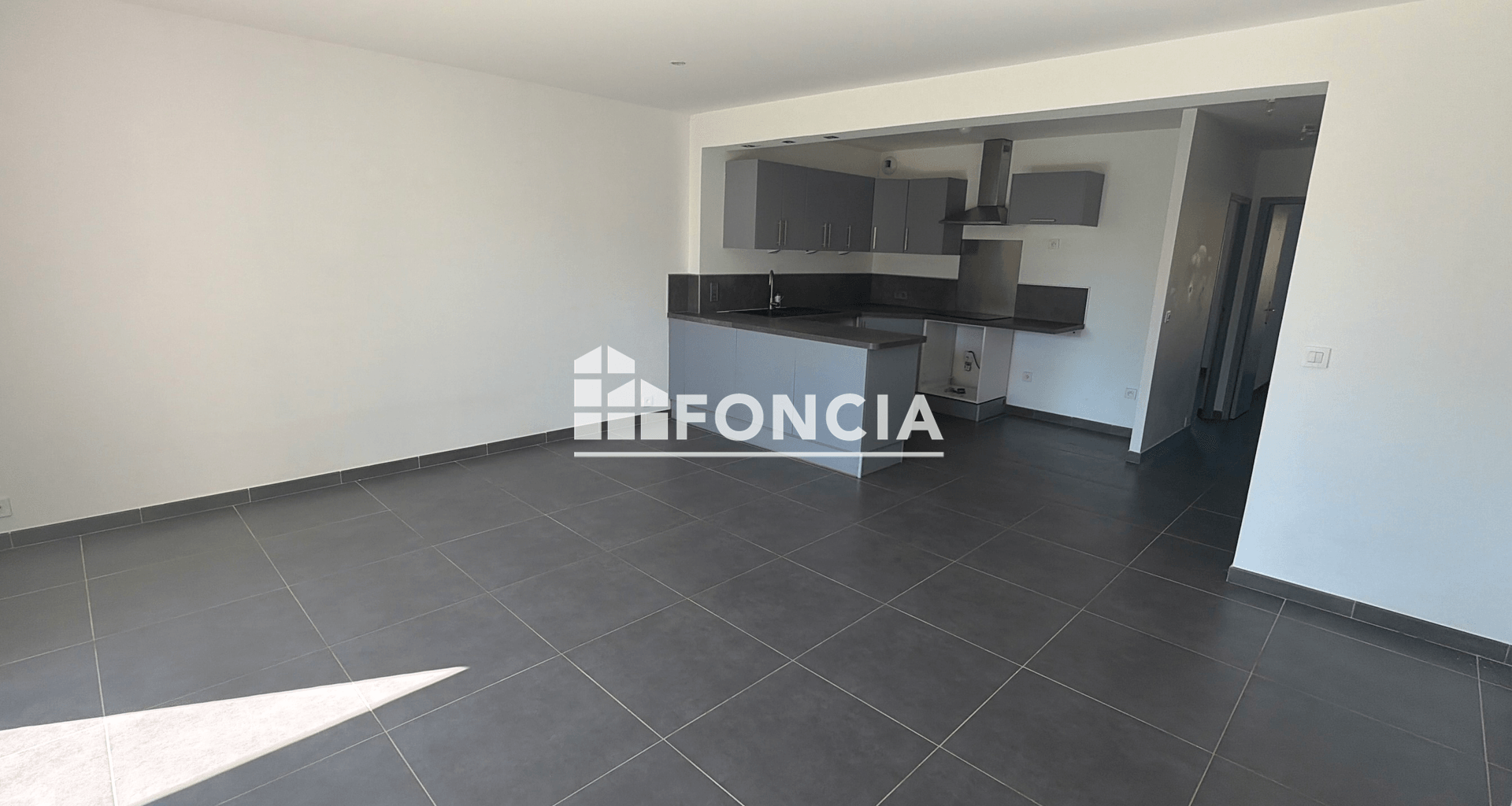 Appartement 3 pièces (63.5 m²) à vendre - Le Cannet-des-maures (83340)