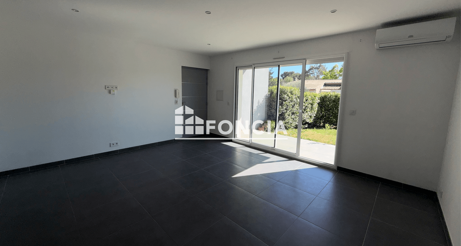 Appartement 3 pièces (63.5 m²) à vendre - Le Cannet-des-maures (83340)