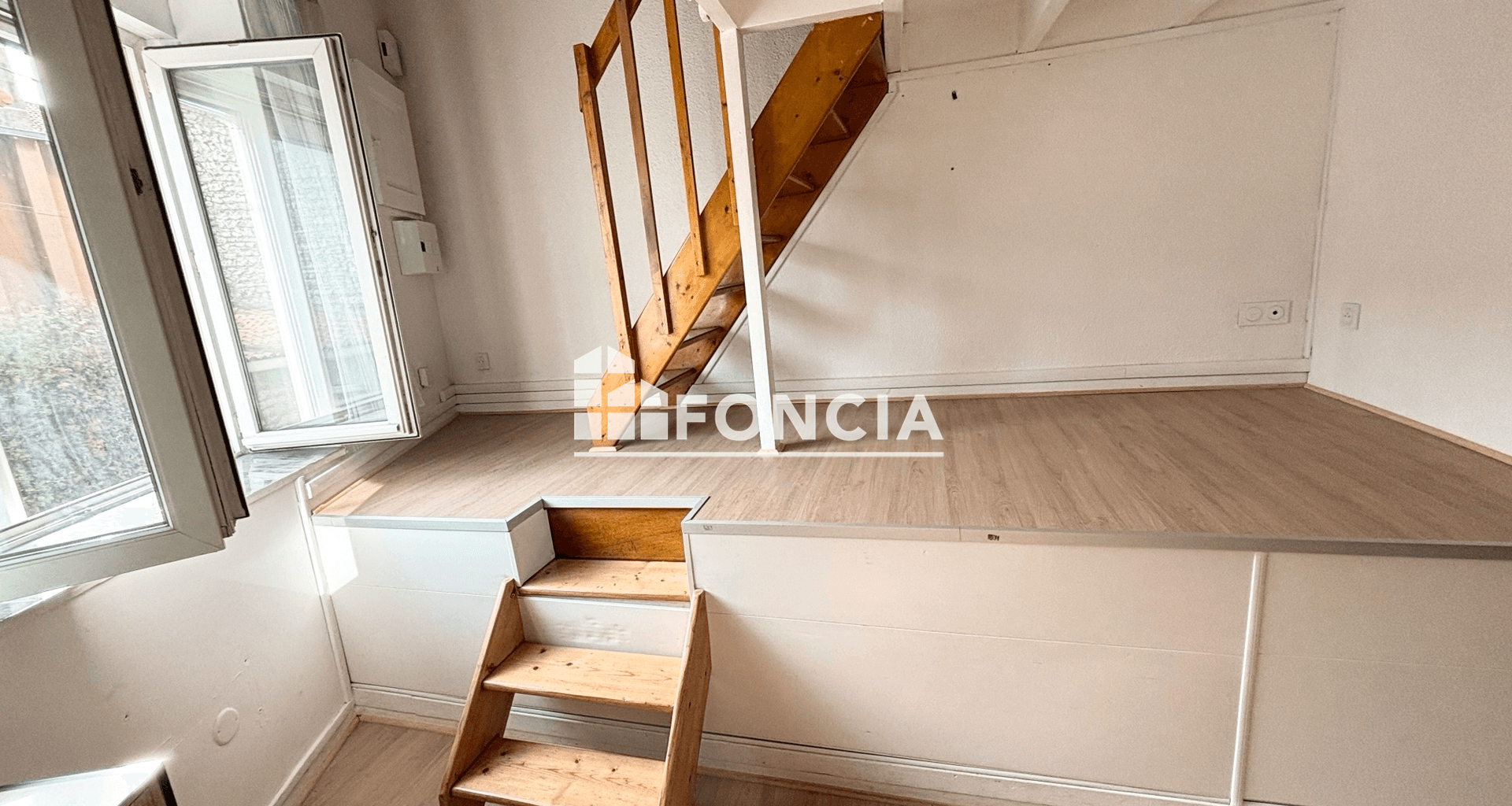 Appartement 2 pièces (29.8 m²) à louer - Guilherand-granges (07500)