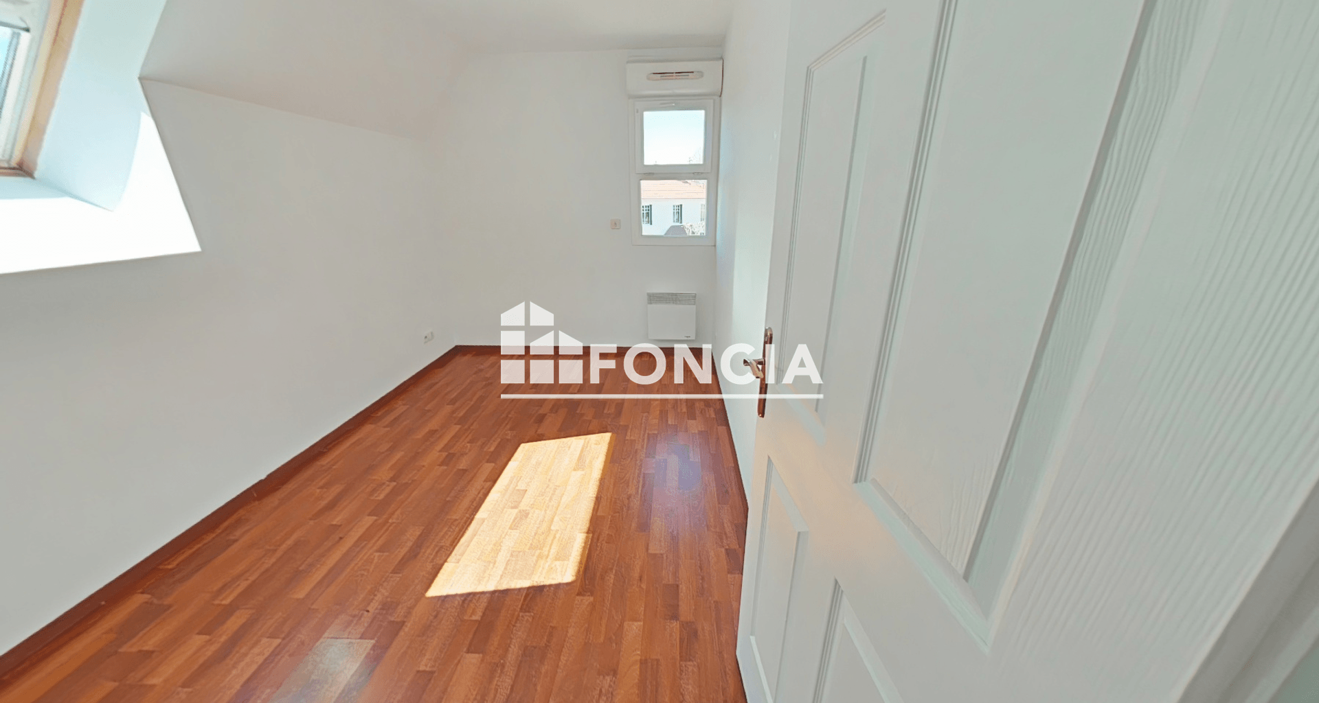 Appartement 5 pièces (118.81 m²) à louer - Groslay (95410)