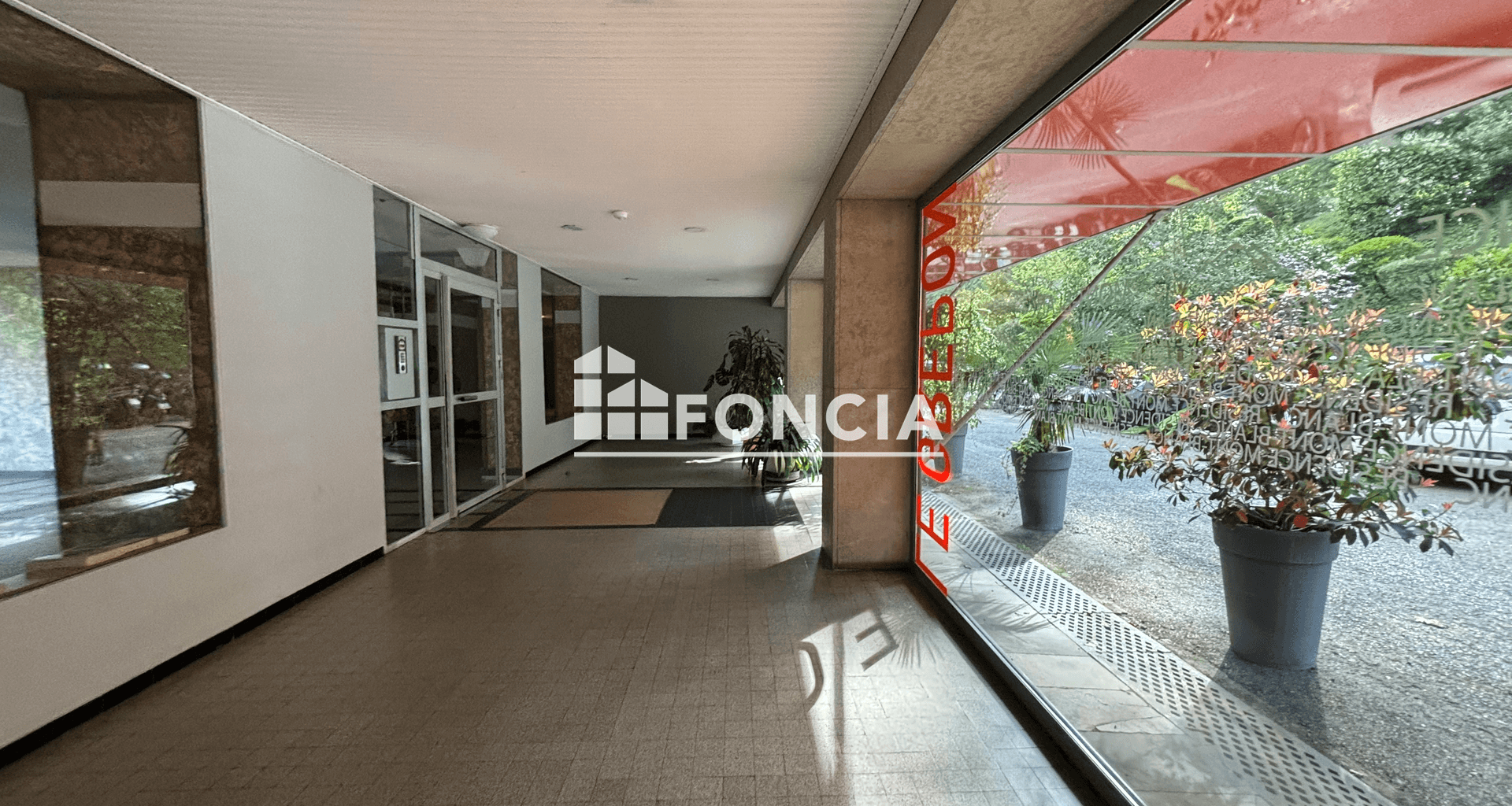 Appartement 4 pièces (119.29 m²) à louer - Sainte-foy-lès-lyon (69110)