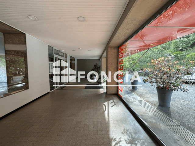 Appartement 4 pièces (119.29 m²) à louer - Ste Foy Les Lyon (69110)