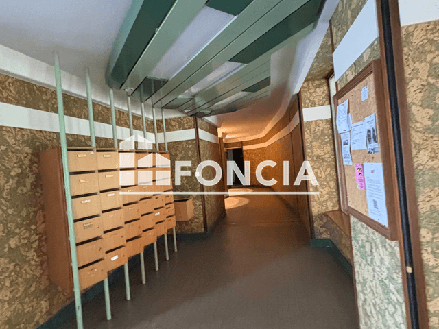 Appartement 4 pièces (119.29 m²) à louer - Ste Foy Les Lyon (69110)