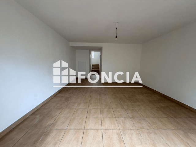 Maison 3 pièces (74.21 m²) à louer - Le Luc (83340)