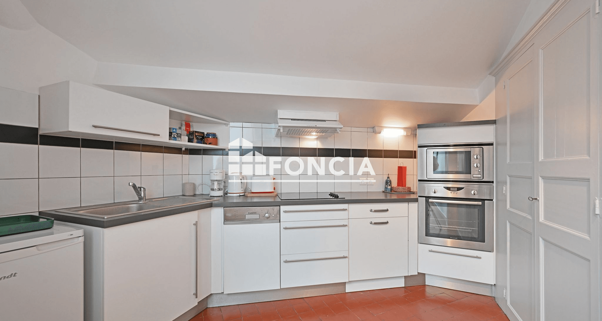 Appartement meublé 2 pièces (43.6 m²) à louer - Avignon (84000)