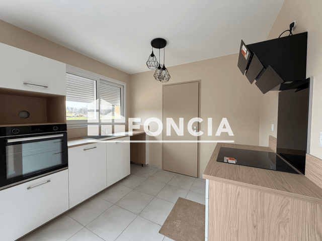 Maison 4 pièces (88.54 m²) à louer - Negrondes (24460)