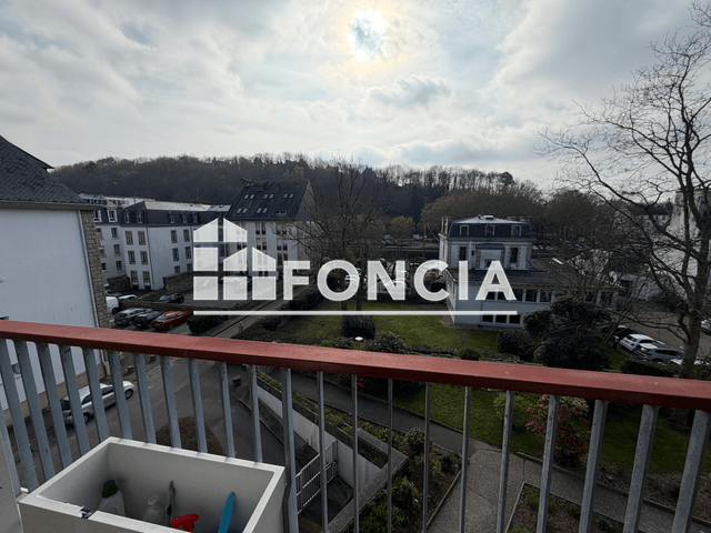 Appartement meublé 5 pièces (100.78 m²) à louer - Quimper (29000)