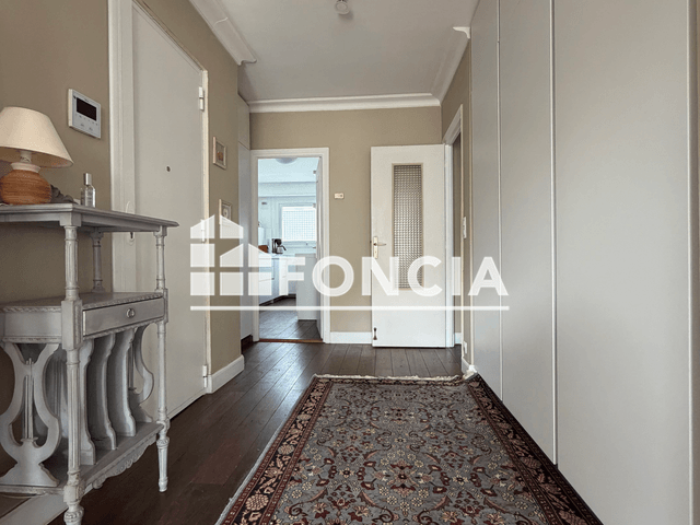 Appartement meublé 5 pièces (100.78 m²) à louer - Quimper (29000)