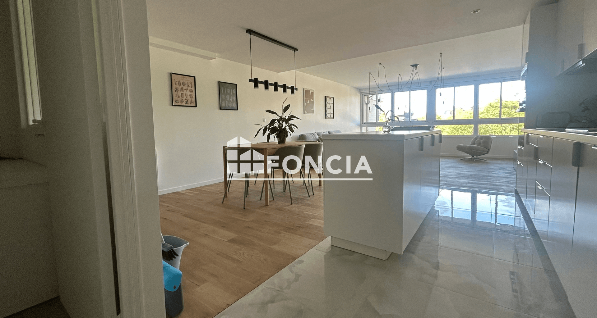 Appartement meublé 4 pièces (111.9 m²) à louer - Chatou (78400)