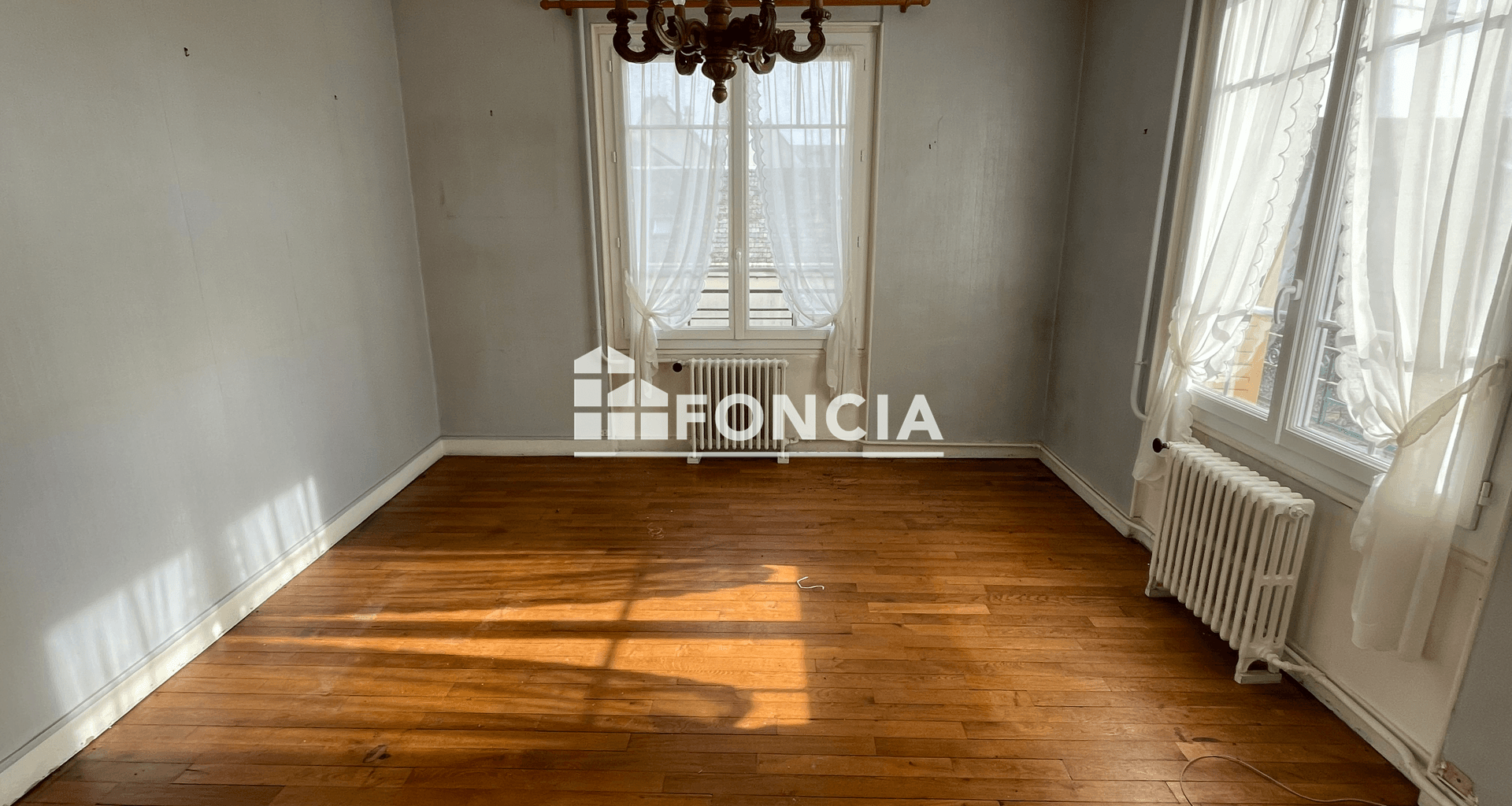 Appartement 5 pièces (111 m²) à vendre - ÉTampes (91150)