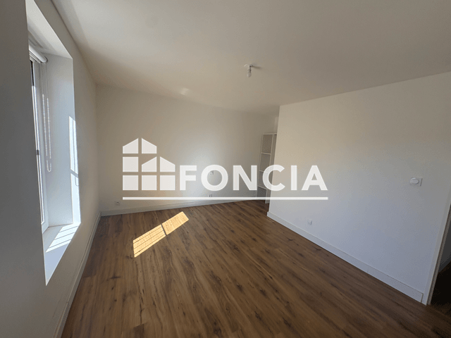 Appartement 3 pièces (70 m²) à louer - Aigues-vives (34210)