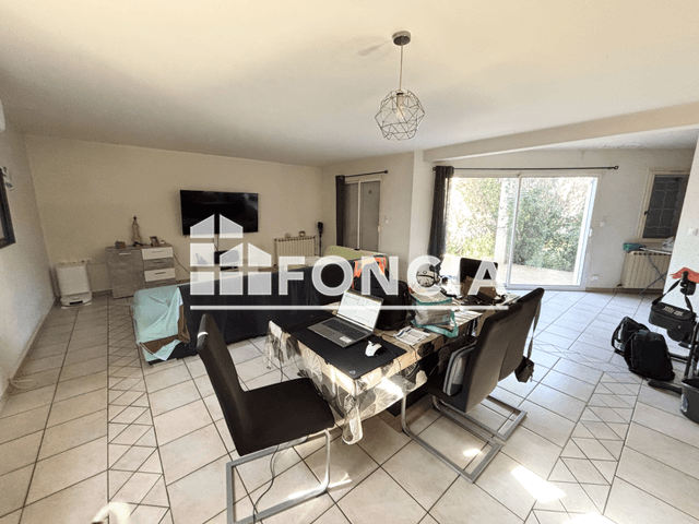 Maison 4 pièces (121.38 m²) à louer - Arles (13200)