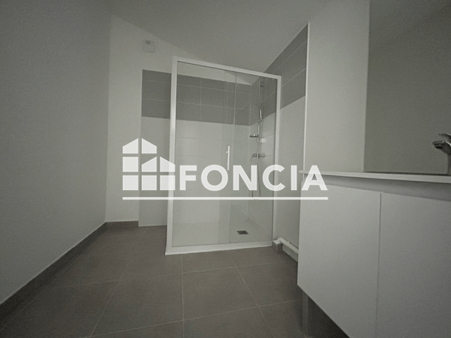 Appartement 3 pièces (90.35 m²) à louer - Port Saint Louis Du Rhone (13230)