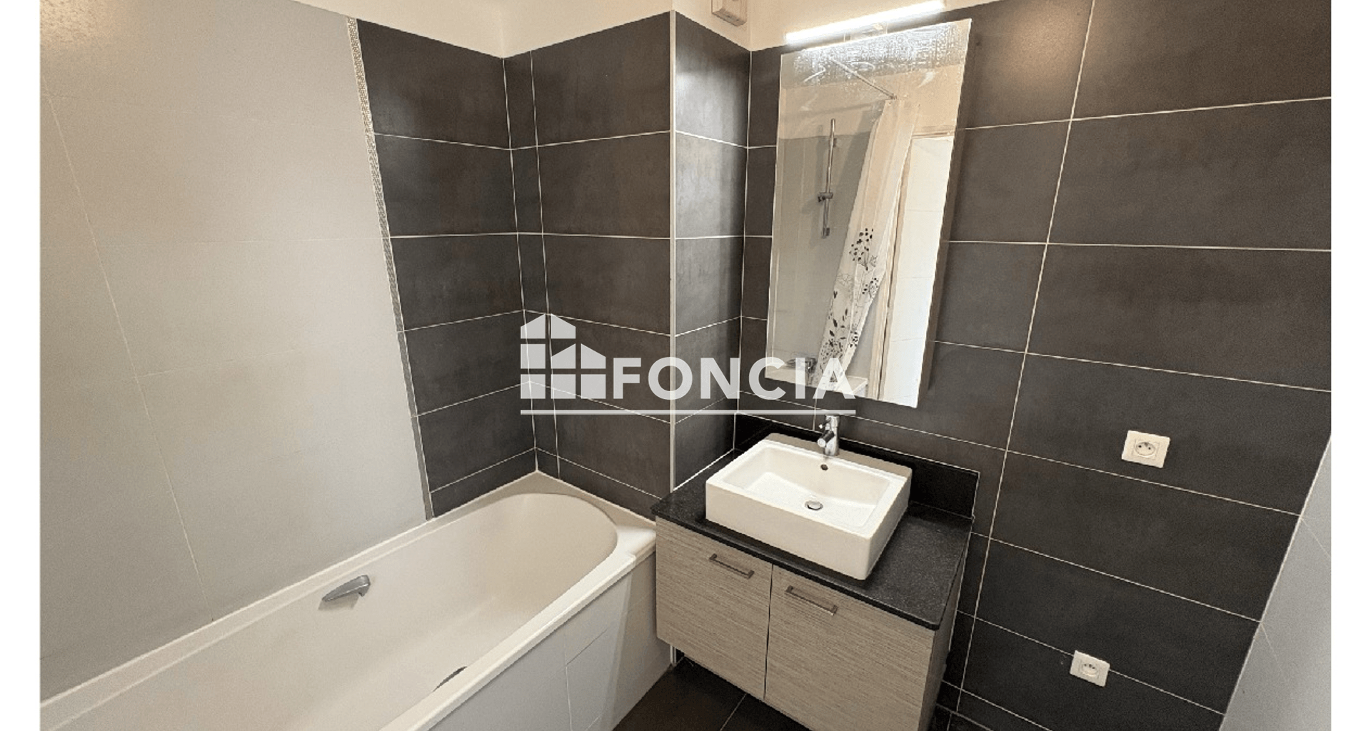Appartement 3 pièces (59.27 m²) à louer - Suresnes (92150)