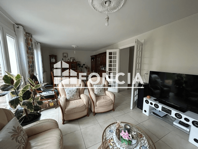 Maison 5 pièces (99.98 m²) à louer - Poitiers (86000)