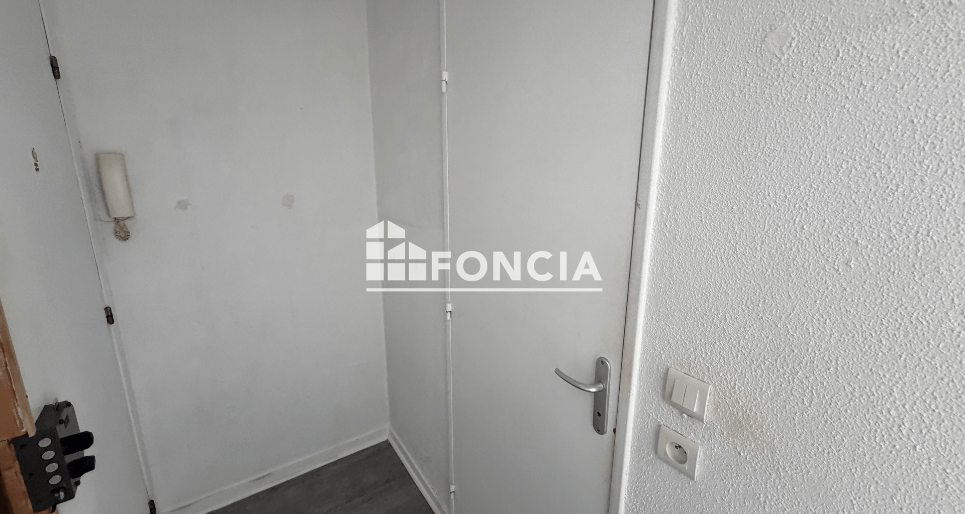 Studio (25 m²) à louer - Chilly-mazarin (91380)