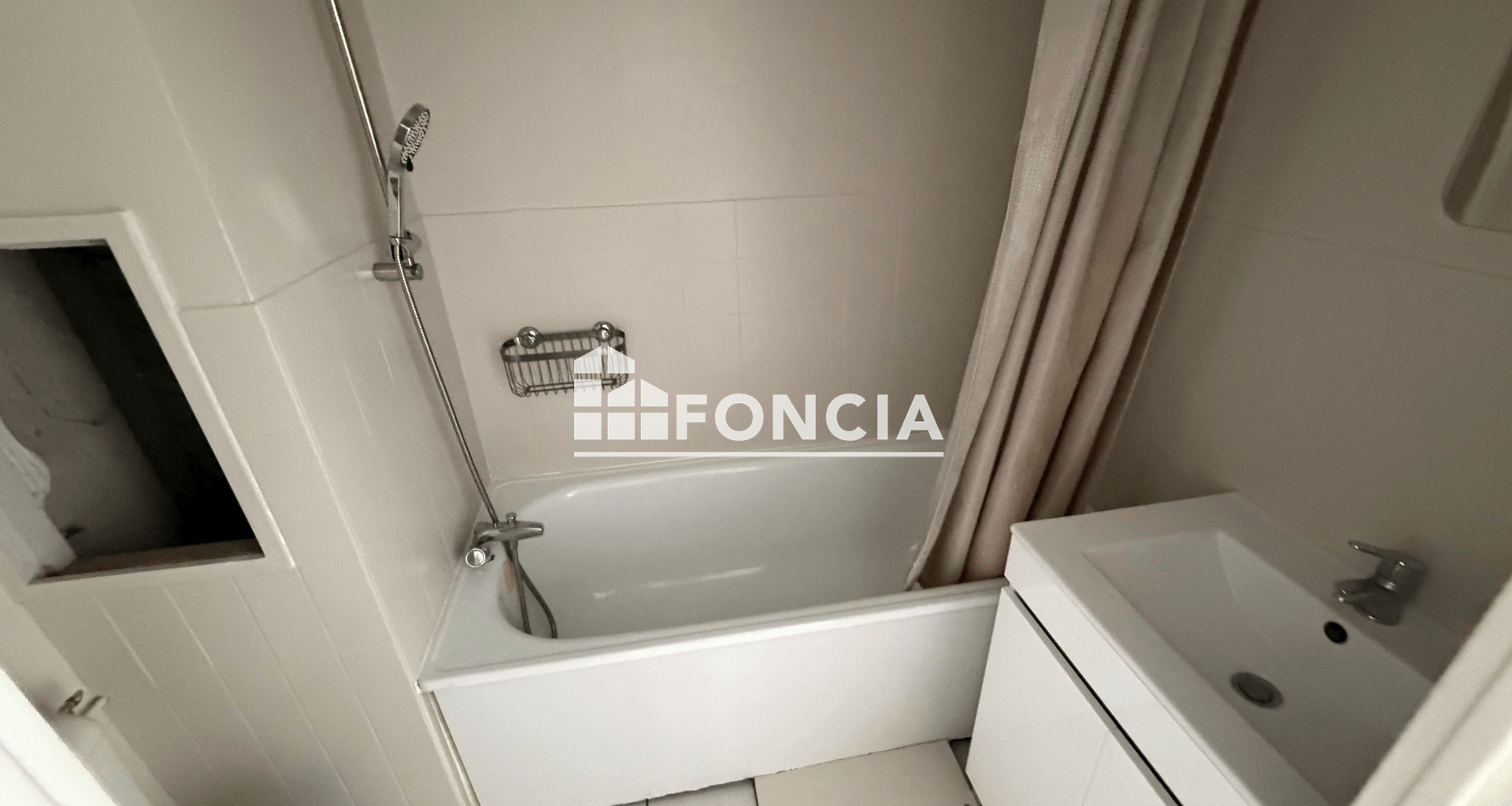 Studio (25 m²) à louer - Chilly-mazarin (91380)