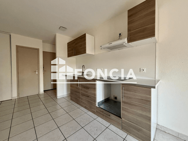 Appartement 2 pièces (39.28 m²) à louer - Nevian (11200)