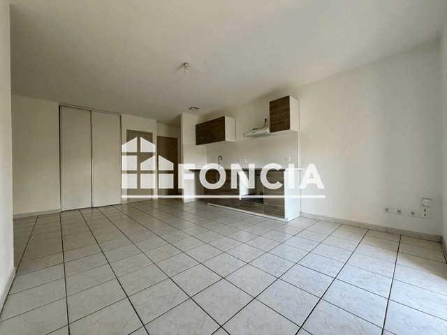 Appartement 2 pièces (39.28 m²) à louer - Nevian (11200)