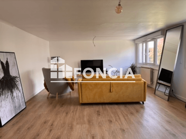 Maison 5 pièces (119.94 m²) à louer - Oloron-sainte-marie (64400)