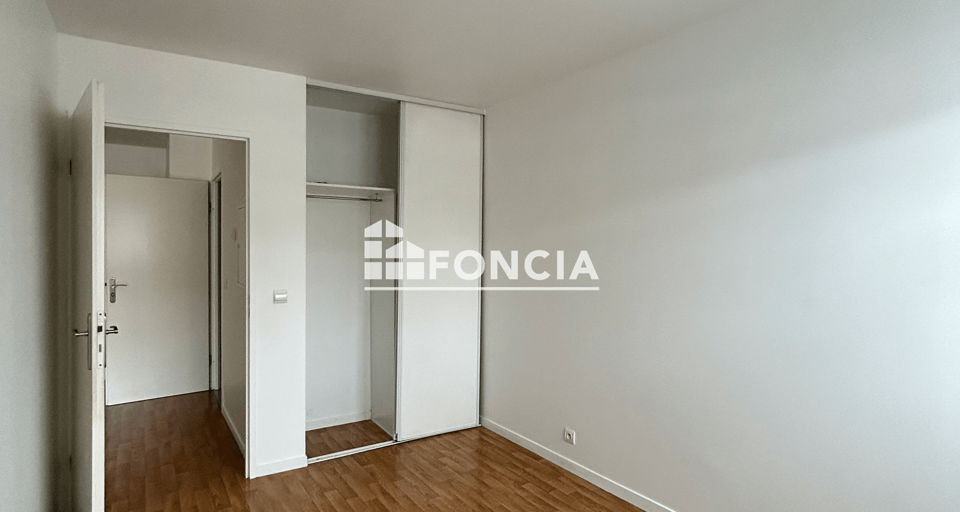 Appartement 2 pièces (35.32 m²) à vendre - Corbeil-essonnes (91100)