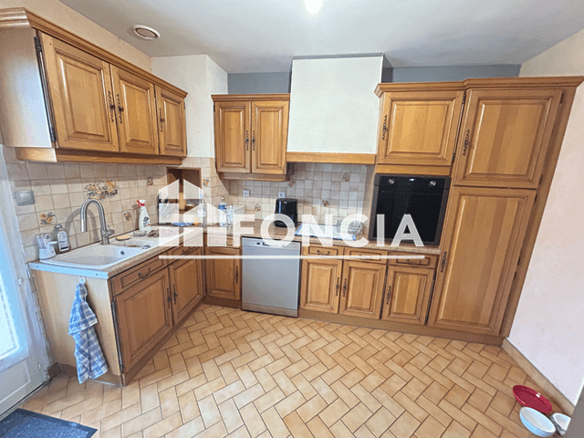 Maison 7 pièces (132.92 m²) à louer - Charleville Mezieres (08000)