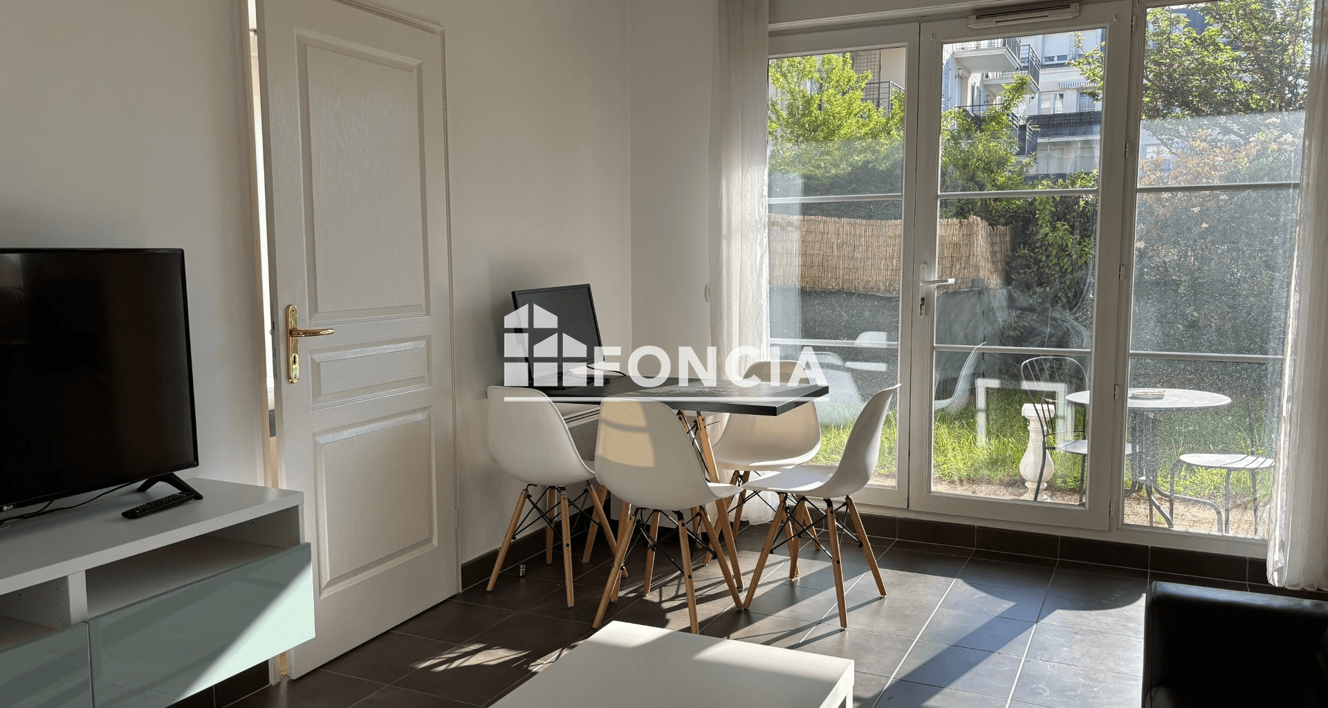 Appartement meublé 2 pièces (40.83 m²) à louer - Les Clayes-sous-bois (78340)