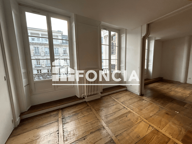 Appartement 5 pièces (171.08 m²) à louer - Bayonne (64100)