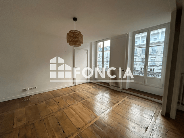 Appartement 5 pièces (171.08 m²) à louer - Bayonne (64100)