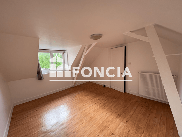 Maison 3 pièces (73.73 m²) à louer - Laval (53000)