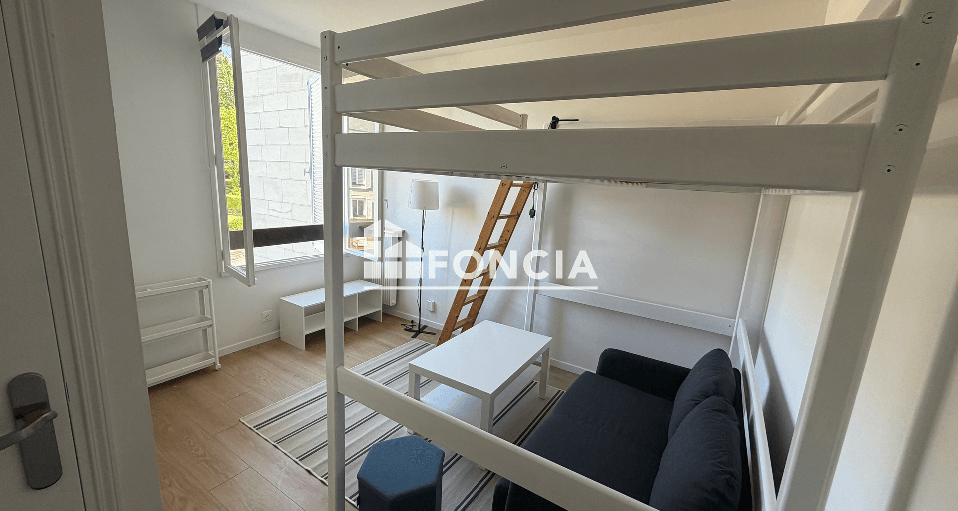 Studio (14.97 m²) à louer - Louveciennes (78430)