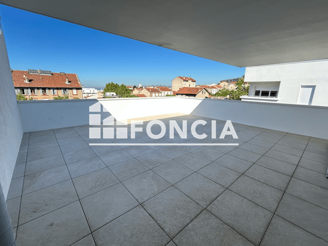 Appartement meublé 2 pièces (73.18 m²) à louer - Marseille 15ᵉ (13015)